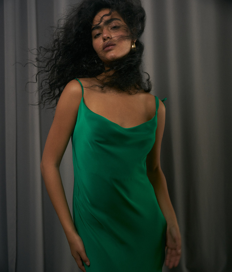 Платье макси зеленое Zoe