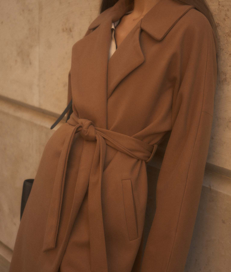 Пальто коричневое